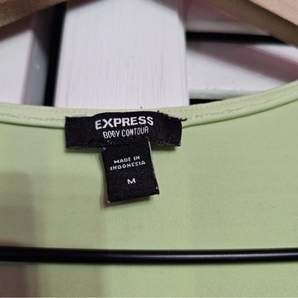 Express Body Contour Thong Bodysuit Lime Green Women's Size‎ Medium - Picture 7 of 10